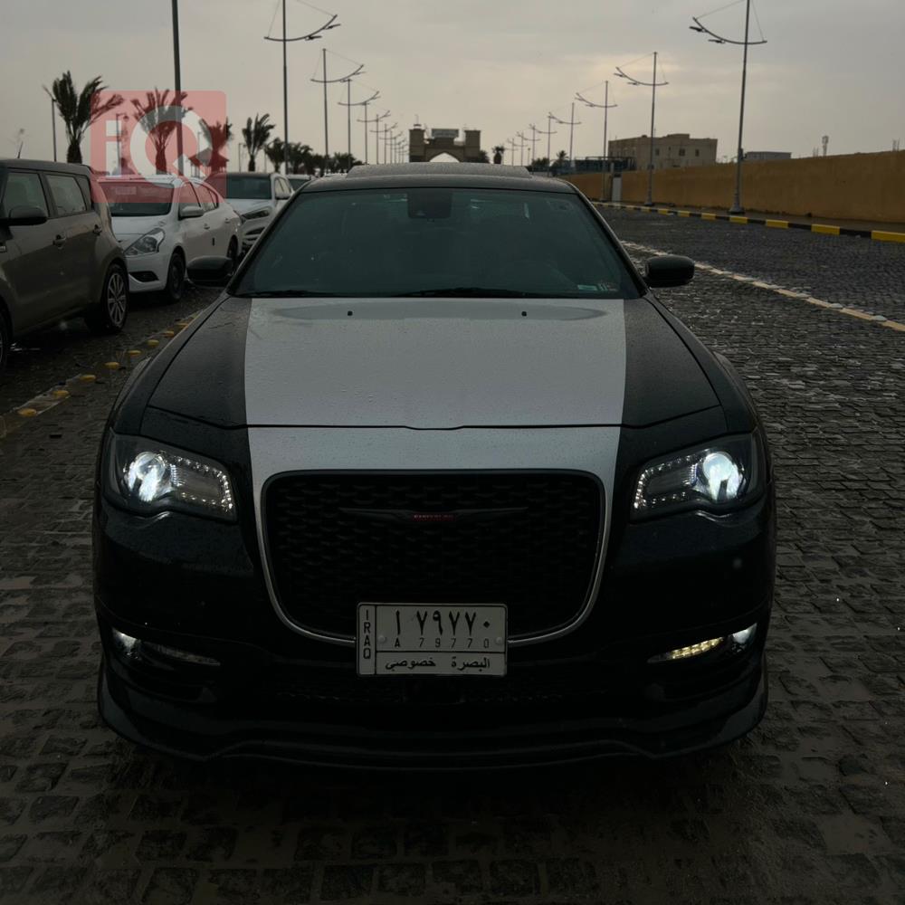 كرايسلر 300